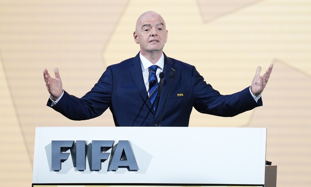 狗子28：武汉盛帆女篮面向全球招募归化球员 要求主打1&2&3号位.